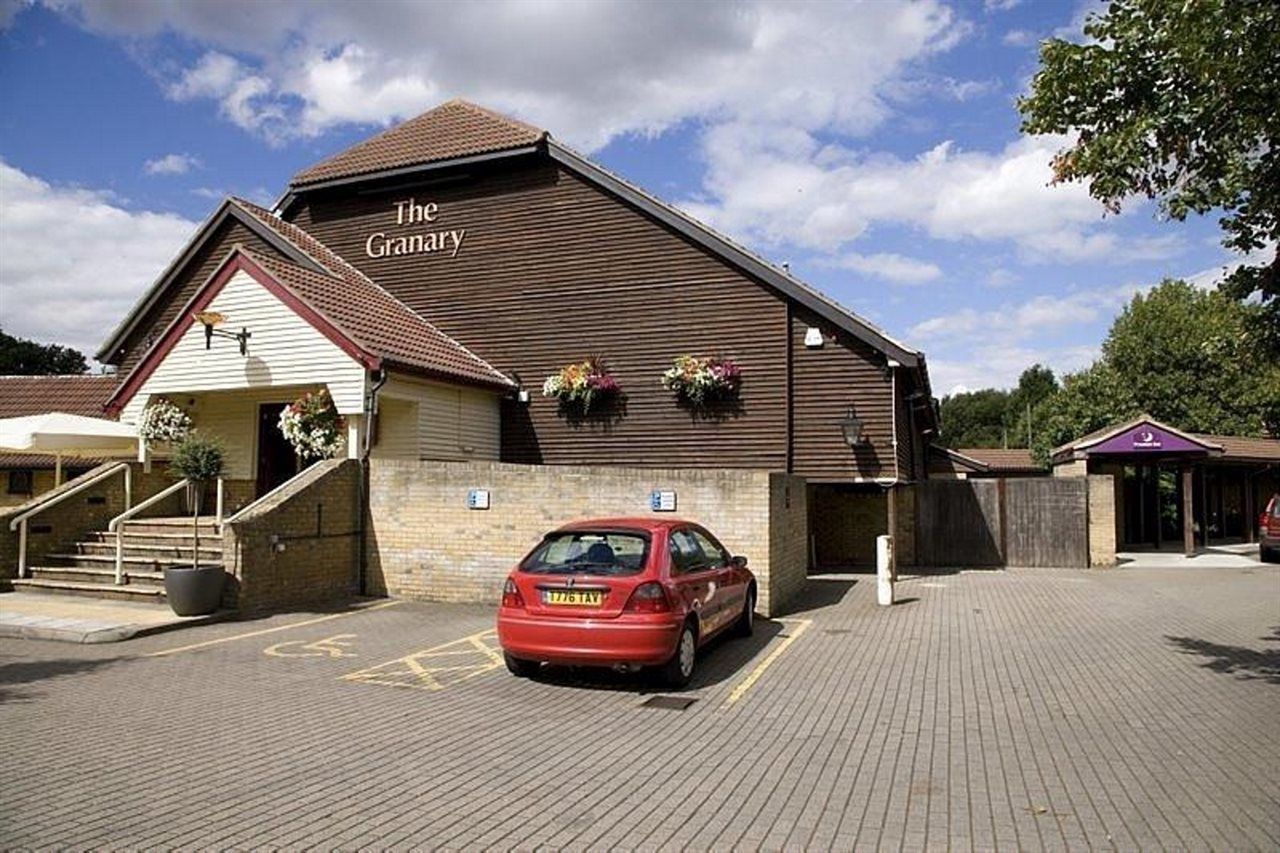 Premier Inn Peterborough - Ferry Meadows Exterior foto