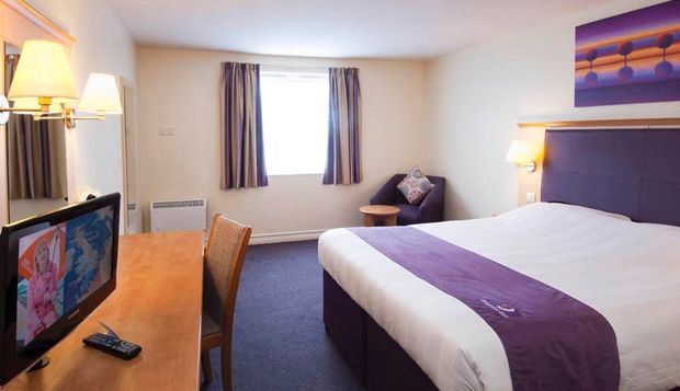 Premier Inn Peterborough - Ferry Meadows Exterior foto